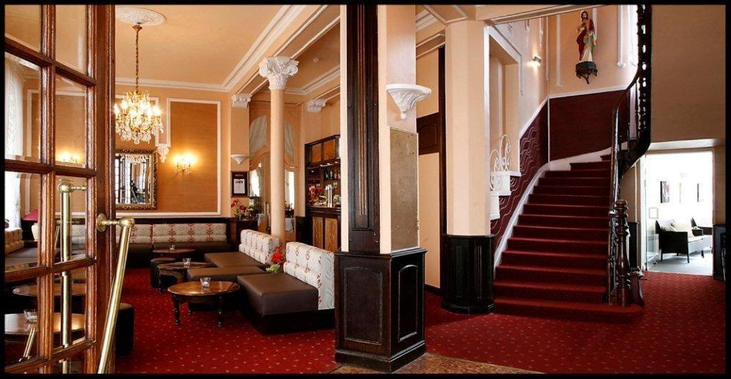 Hotel Metropole Лурд Экстерьер фото